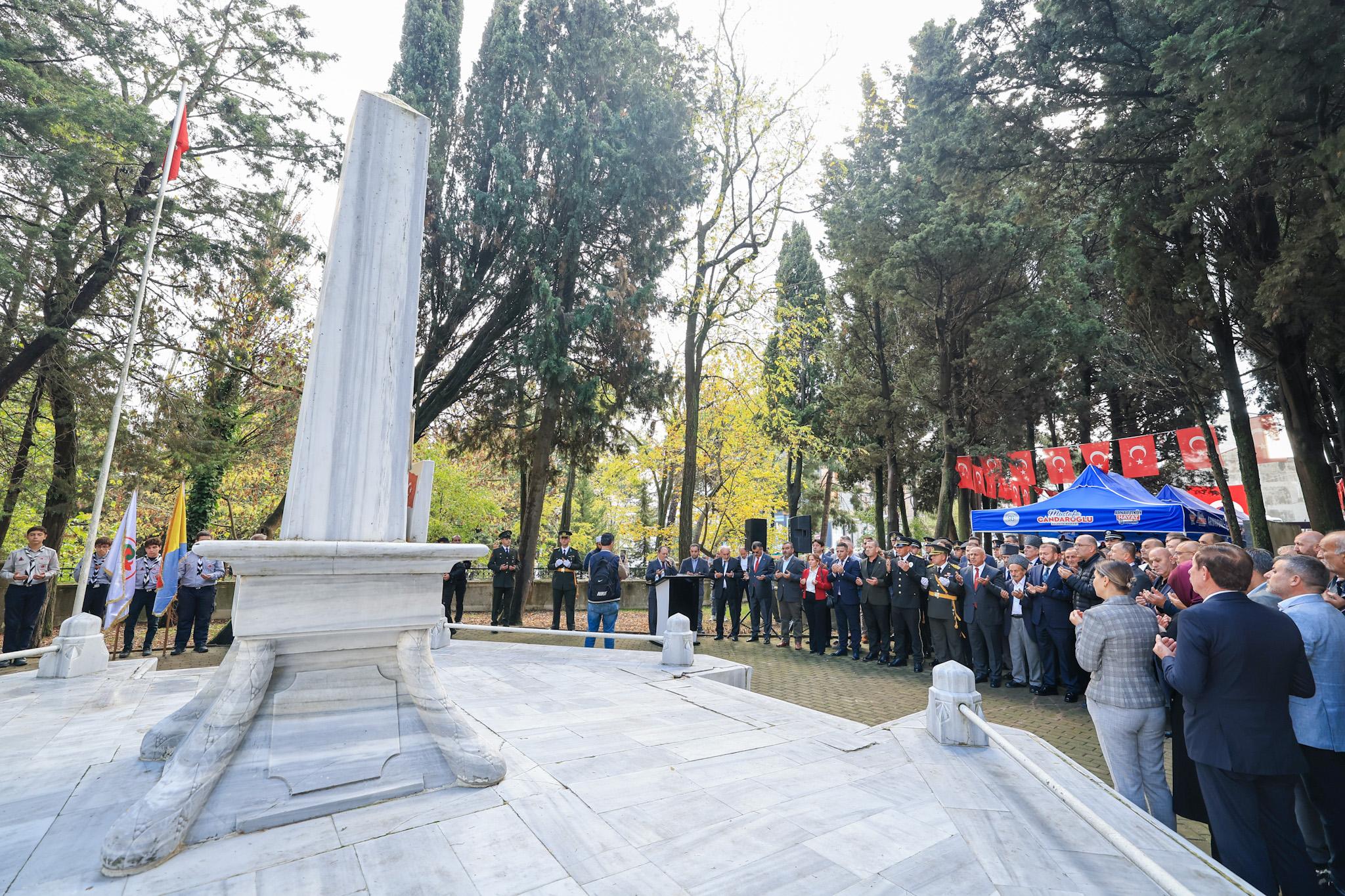 Cumhuriyetimizin 102. kuruluş yıl dönümü etkinlikleri kapsamında, Hadımköy Şehitliği’nde anlamlı bir anma programı gerçekleştirdik.