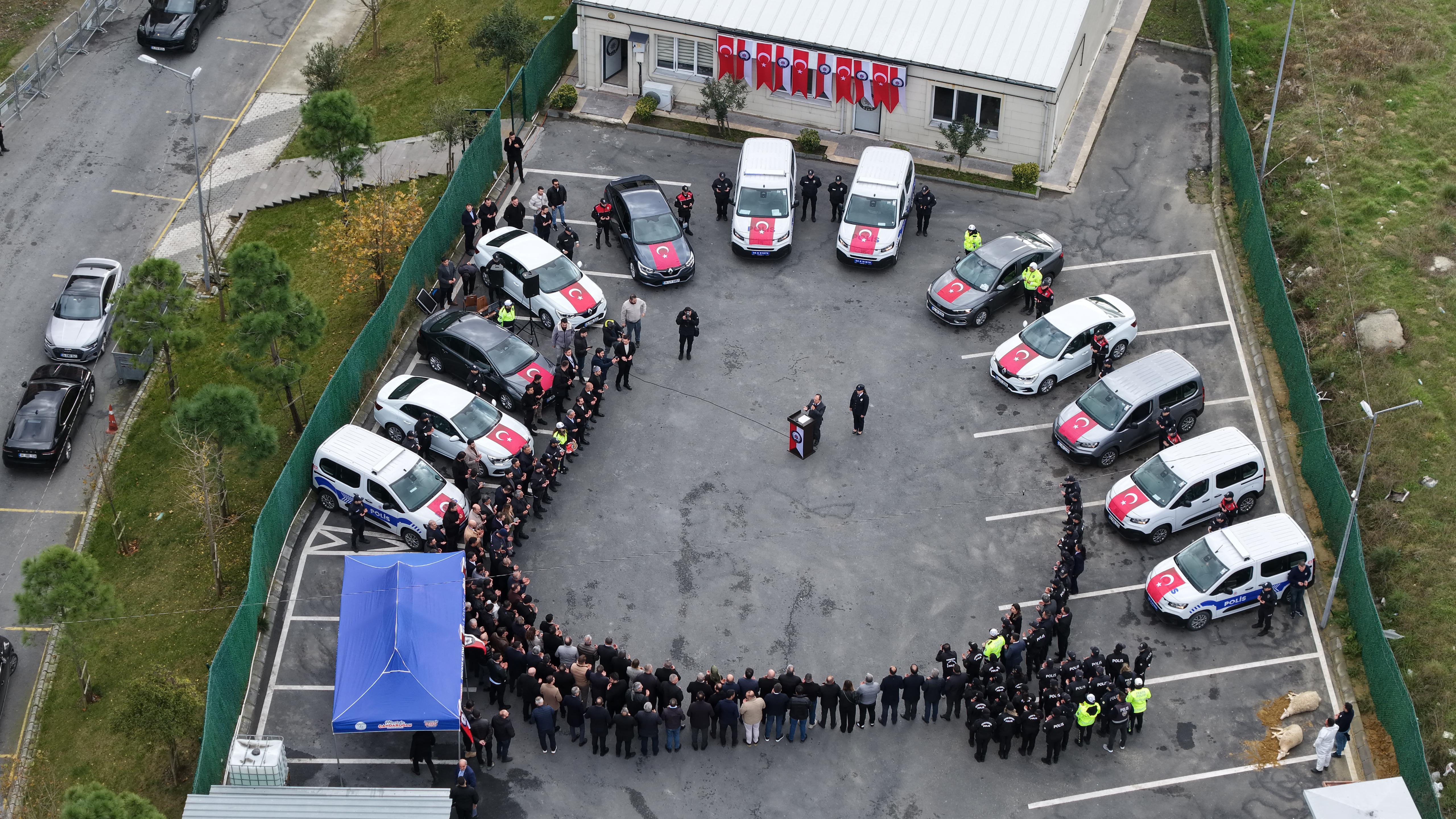 Arnavutköy İlçe Emniyet Müdürlüğü’ne 12 Yeni Hizmet Aracı Kazandırıldı.