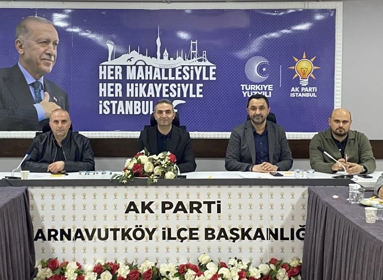 İlçe Başkan Yardımcımız ve Teşkilat Başkanımız Levent Kamiloğlu ve İlçe Yönetim Kurulu Üyemiz Zeki Taylan ve İBB Meclis Üyemiz Ercan Döner ile birlikte İslambey Mahallesi toplantımızı gerçekleştirdik.