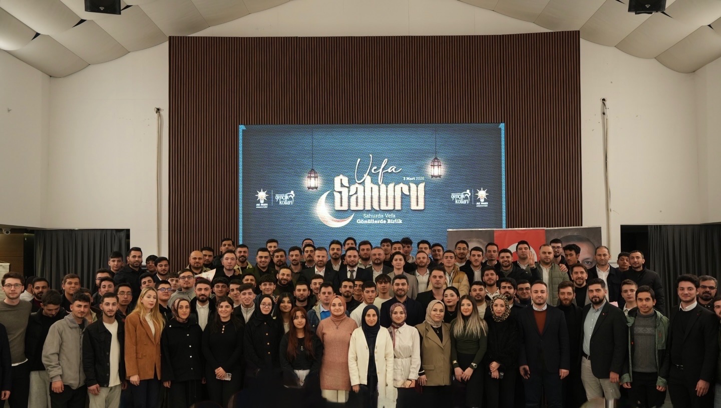 Gençlik Kollarımızın düzenlediği Vefa Sahuru programında Bir araya geldik