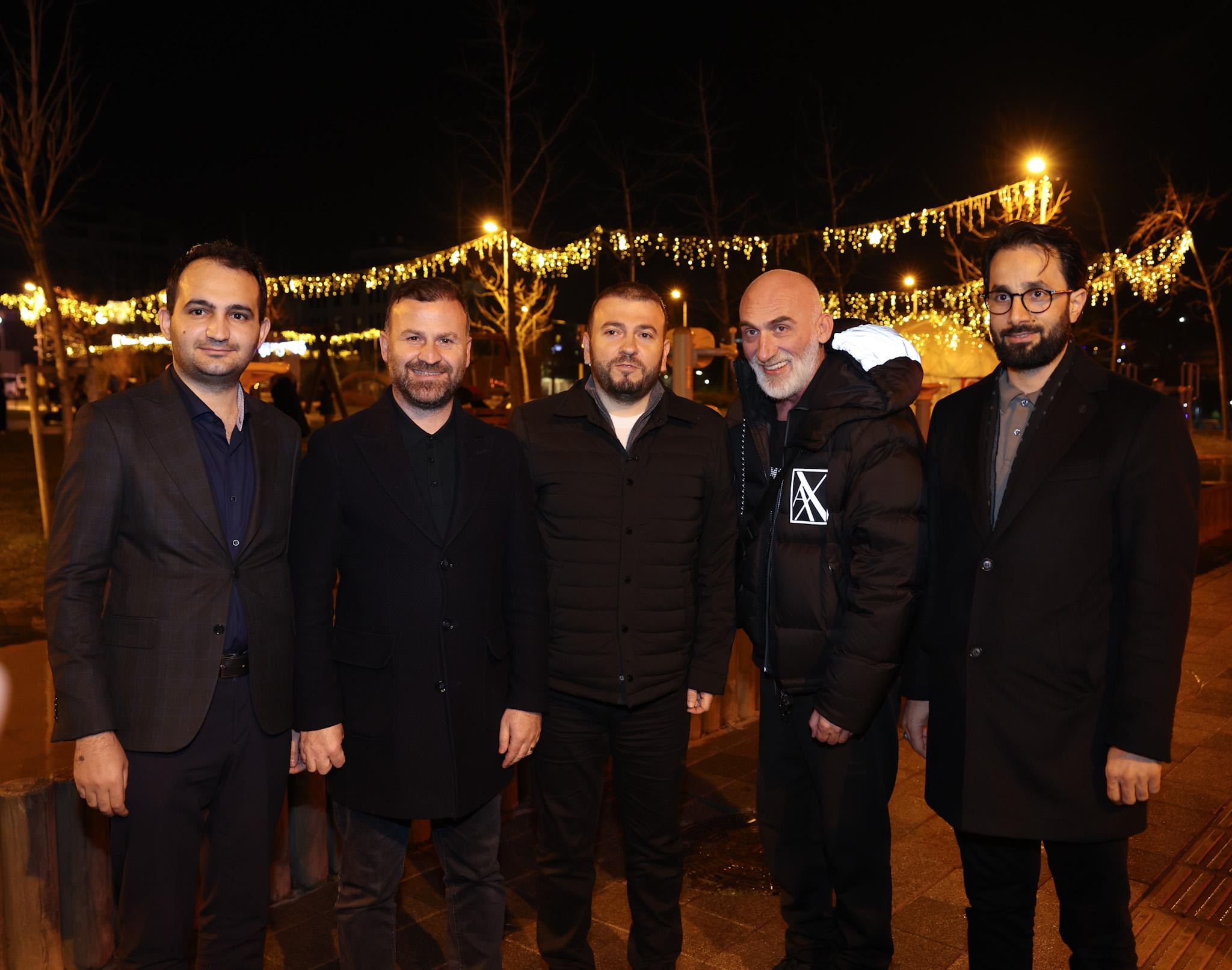 Belediye Başkanımız Mustafa Candaroğlu ve kıymetli Büyüğüm Engin Uzun abimiz ile birlikte Şehir Parkı’ndaydık.