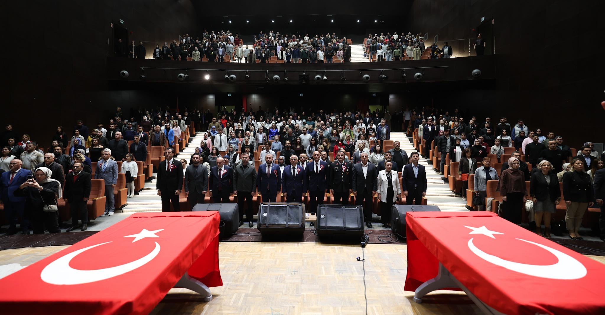 Hadımköy Anadolu Lisesi’nin düzenlediği 24 Kasım Öğretmenler Günü Programı