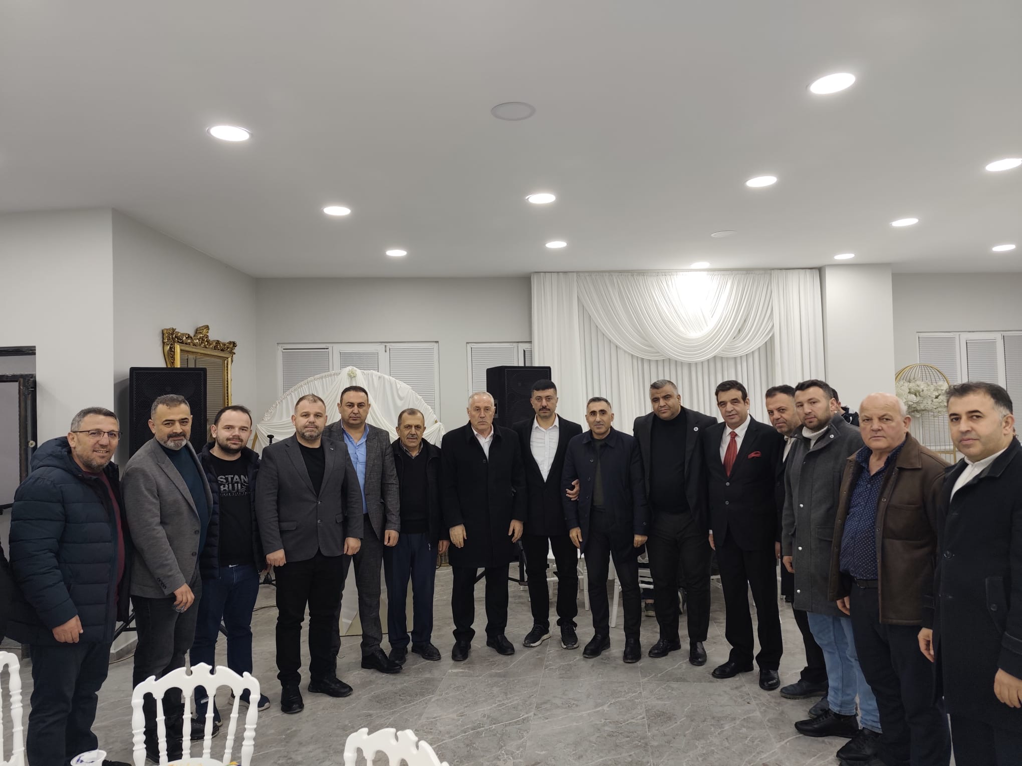 Aksaray İli Sofular Derneği’nin düzenlediği iftar programına, Belediye Başkan Yardımcımız Hamdi Demirhan ve İlçe Yönetim Kurulu Üyemiz Emre Şener ile birlikte katılım sağladık.