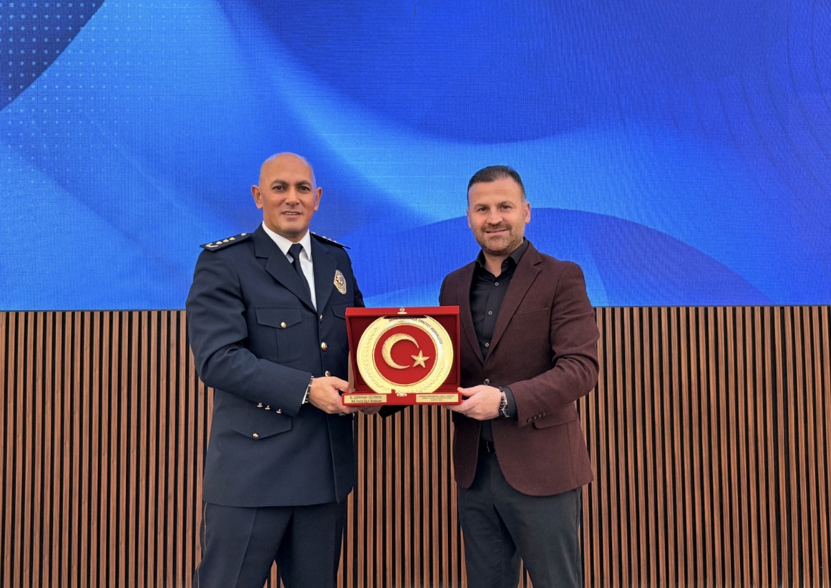 Arnavutköy ilçe Emniyet Müdürlüğü Yeni araç töreni